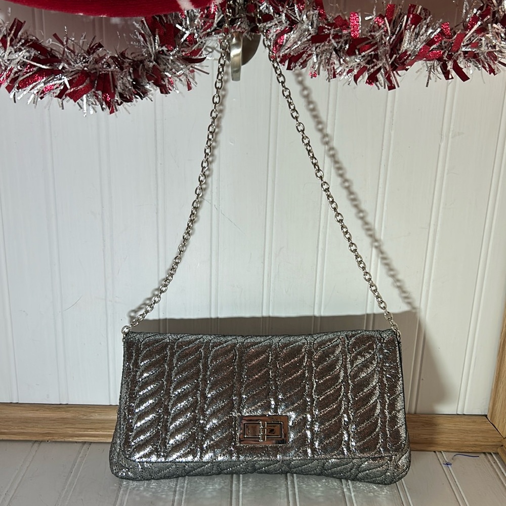 MOSSIMO SILVER FLAP COVER SWING BAG